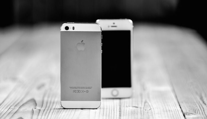 Black and White iPhones - Mobile Responsive Webdesign - Mobilegeddon